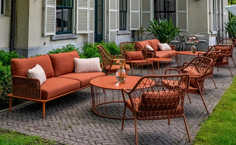 Designing Inviting Outdoor Spaces: Your Guide to Commercial Outdoor Furniture