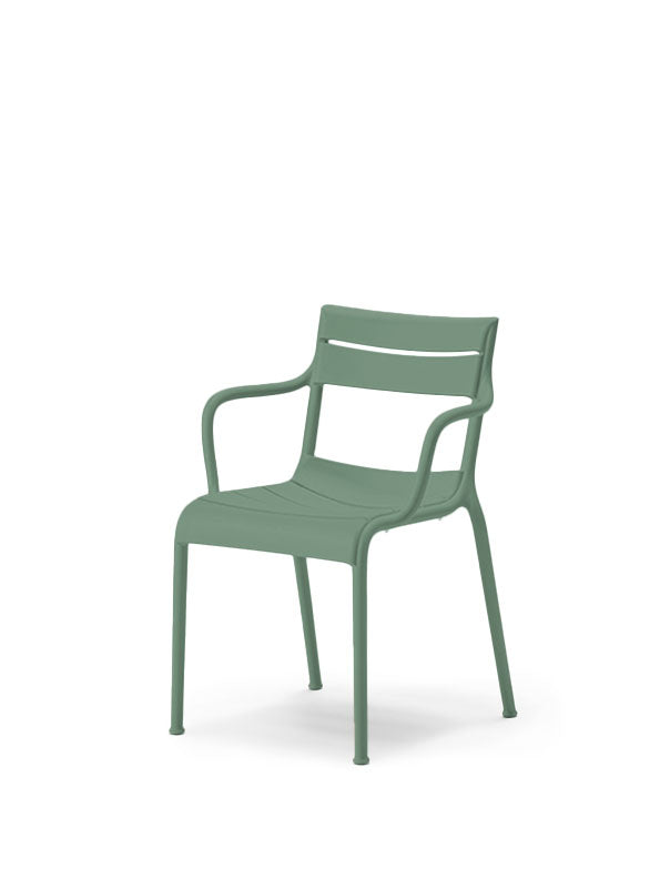 Commercial Outdoor Furniture for Cafes, Restaurants, Hotels, and Offices