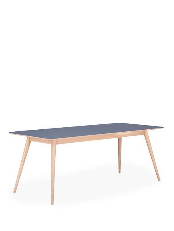 Stafa Table